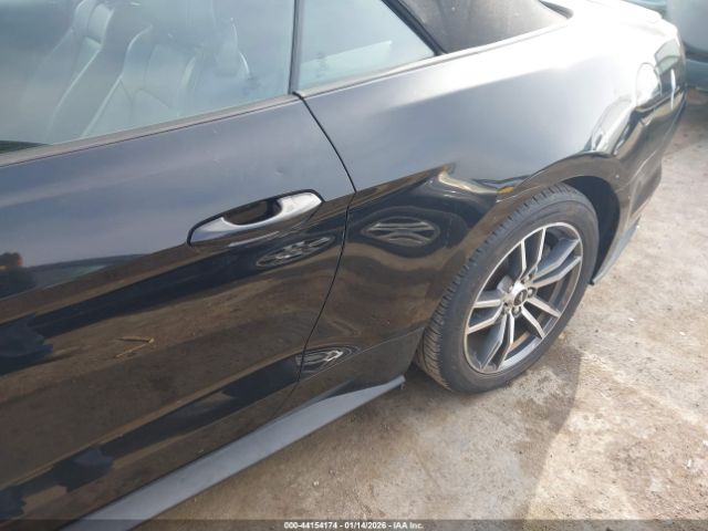 2017 FORD MUSTANG 1FATP8UH3H5204240 Photo 5