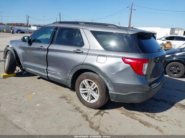 2021 FORD EXPLORER 1FMSK7DHXMGC10870 Photo 2
