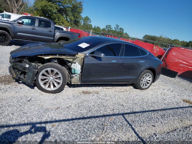 Tesla Model S 100d/75d/p100d 2018 5YJSA1E2XJF270264 Image 15