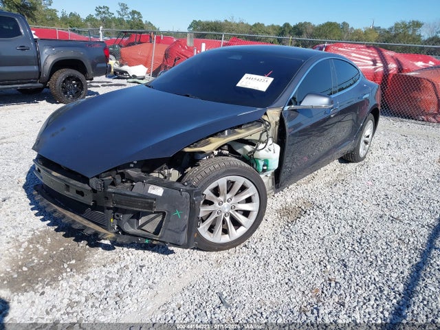 2018 TESLA MODEL S 5YJSA1E2XJF270264 Photo 1