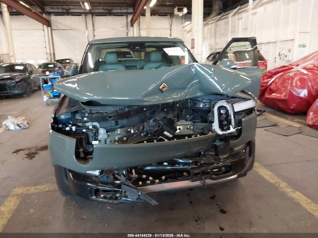 7FCTGAALXNN004908 Rivian R1t Launch Edition