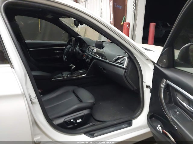 WBA8B3G54HNU34997 BMW 340i