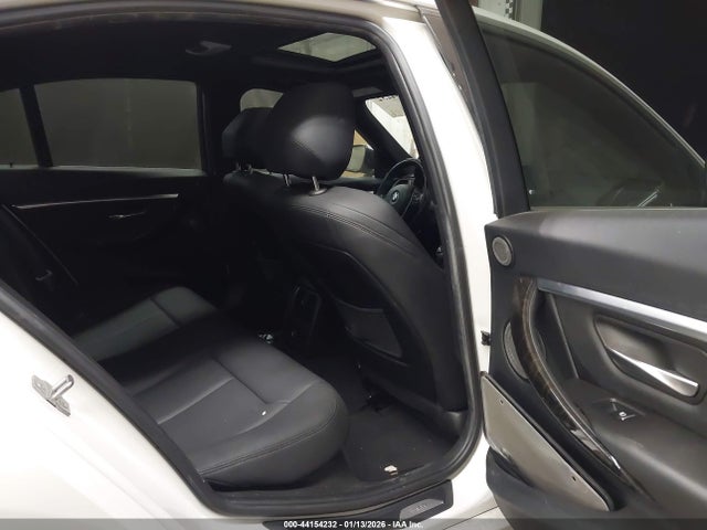 WBA8B3G54HNU34997 BMW 340i