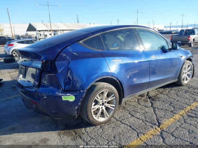 2023 TESLA MODEL Y 7SAYGDEF8PA052748 Photo 3