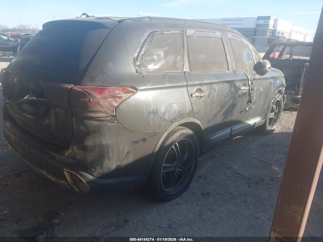 2016 MITSUBISHI OUTLANDER JA4AD3A35GZ038732 Photo 3