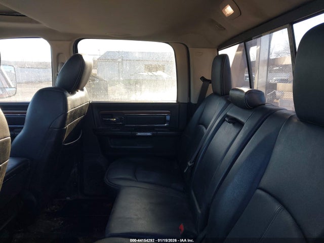 44154292 :رقم المزاد ، 3C63RRJL4JG154795 vin ، 2018 Ram 3500 Laramie  4x4 8' Box مزاد بيع