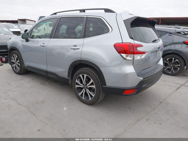 JF2SKAUCXLH443695 Subaru Forester Limited
