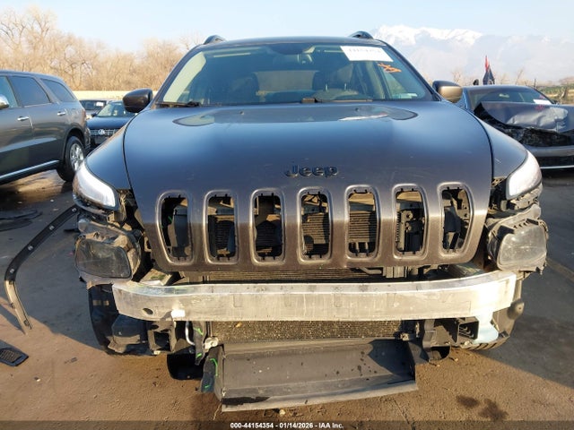 1C4PJMCS6GW123096 Jeep Cherokee Altitude