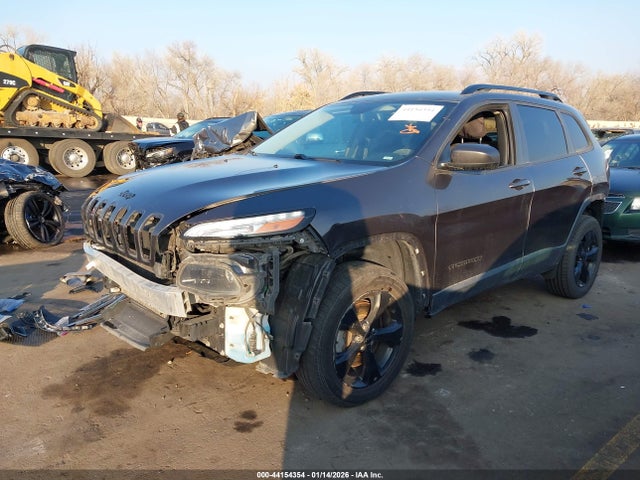 1C4PJMCS6GW123096 Jeep Cherokee Altitude