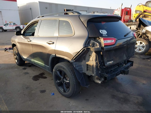 1C4PJMCS6GW123096 Jeep Cherokee Altitude