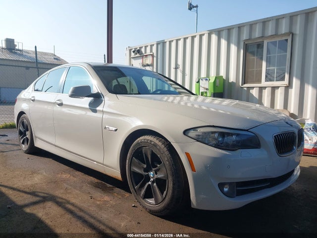 44154358 :رقم المزاد ، WBAXG5C52DD230181 vin ، 2013 Bmw 528i مزاد بيع
