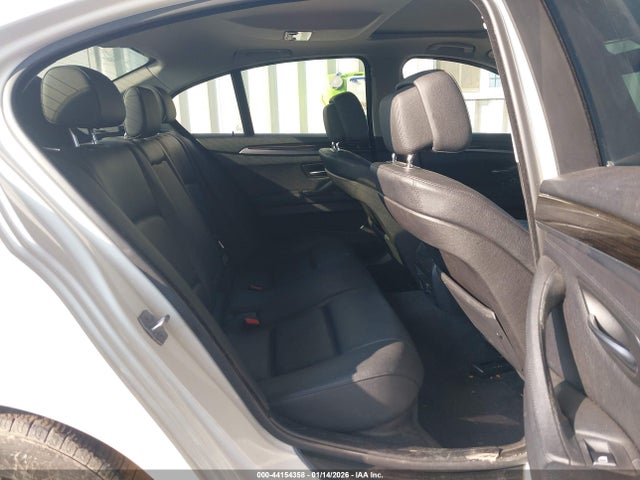 44154358 :رقم المزاد ، WBAXG5C52DD230181 vin ، 2013 Bmw 528i مزاد بيع