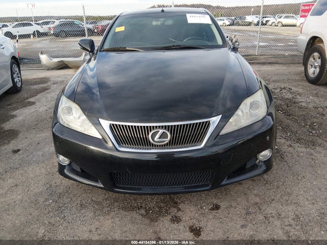 44154396 :رقم المزاد ، JTHFE2C20A2503889 vin ، 2010 Lexus Is 350c مزاد بيع