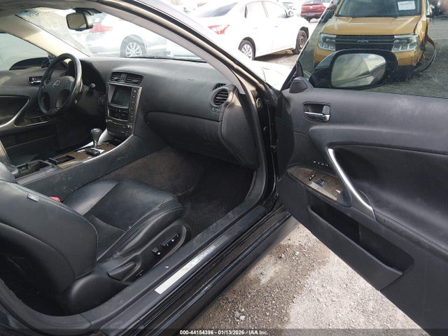 44154396 :رقم المزاد ، JTHFE2C20A2503889 vin ، 2010 Lexus Is 350c مزاد بيع