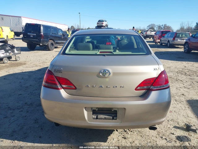 44154398 :رقم المزاد ، 4T1BK36B88U309096 vin ، 2008 Toyota Avalon Xl مزاد بيع