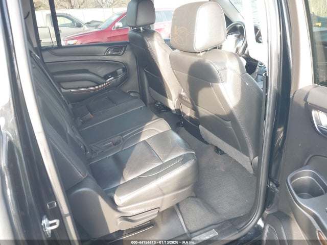 1GNSKHKC7KR372093 Chevrolet Suburban Lt