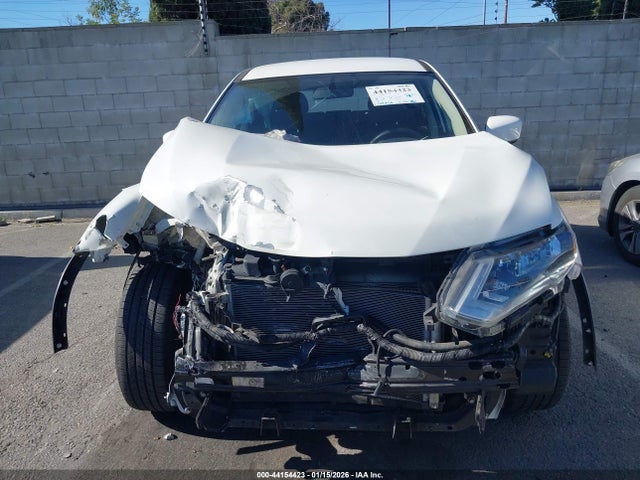 JN8AT2MT8HW136224 Nissan ROGUE S