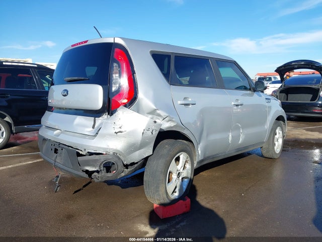 KNDJN2A29H7460858 KIA Soul