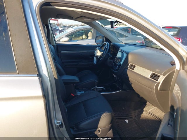 2019 MITSUBISHI OUTLANDER JA4AD3A38KZ024669 Photo 4