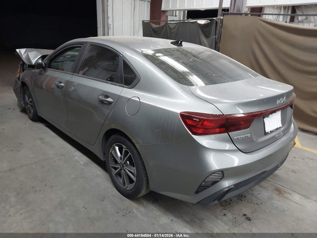3KPF24ADXNE482567 KIA Forte Lxs