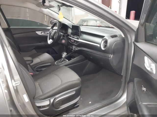 3KPF24ADXNE482567 KIA Forte Lxs