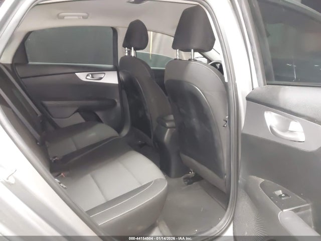 3KPF24ADXNE482567 KIA Forte Lxs
