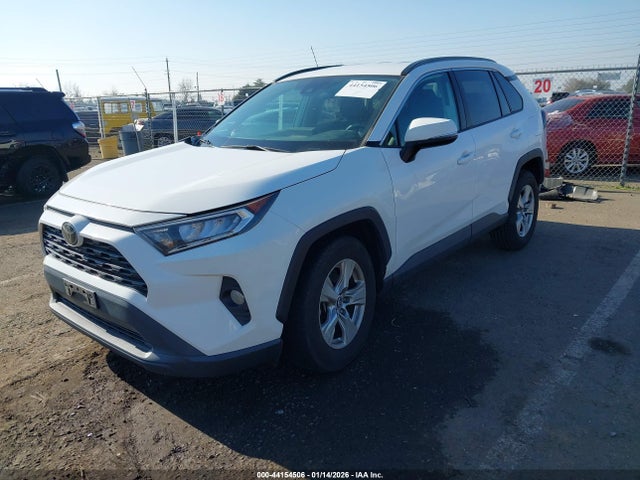 Toyota Rav4 Xle 2020 2T3P1RFV7LC092101 Image 2