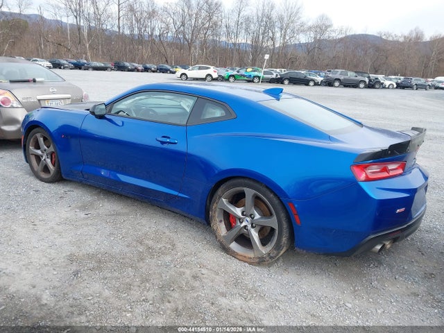 2018 CHEVROLET CAMARO 1G1FE1R79J0153195 Photo 2