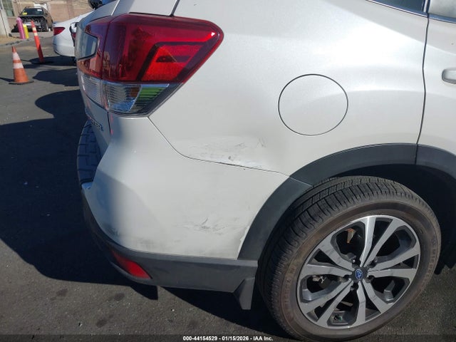 Subaru Forester Limited 2019 JF2SKAUC3KH566639 Image 12
