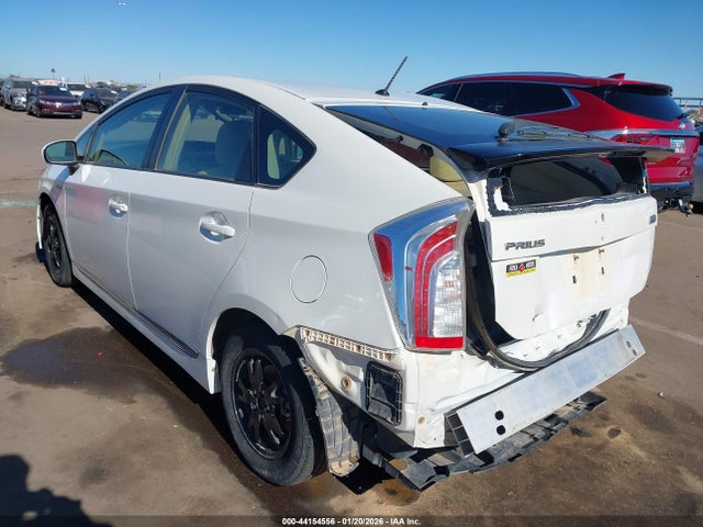 Toyota Prius Two 2014 JTDKN3DU9E0388166 Image 3