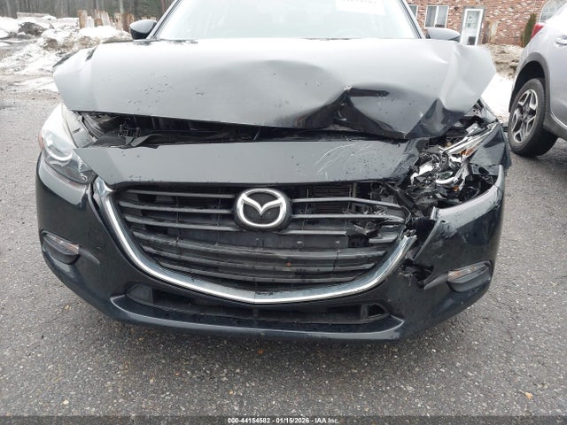 3MZBN1L32JM182527 Mazda Mazda3 Touring