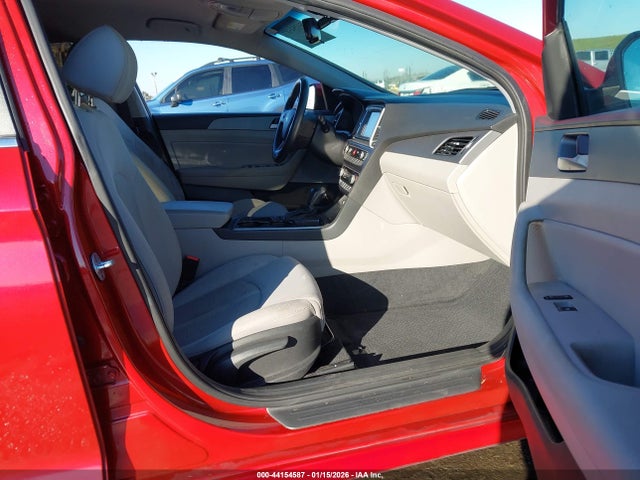 5NPE34AF2JH635569 Hyundai SONATA SEL