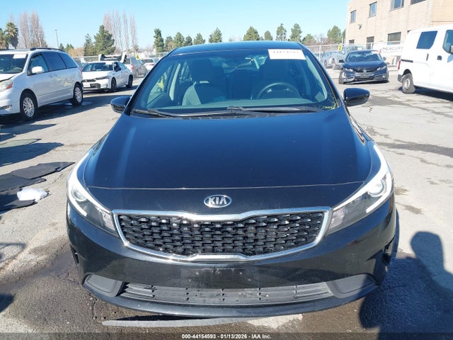 KIA FORTE LX 2017 3KPFL4A72HE026817 Image 11