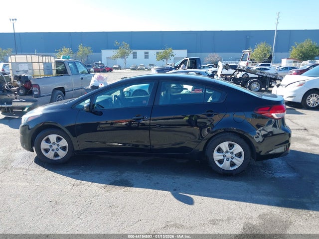 KIA FORTE LX 2017 3KPFL4A72HE026817 Image 13
