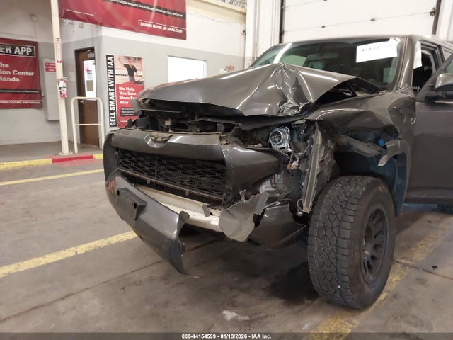 JTEBU5JR3H5454311 Toyota 4RUNNER SR5