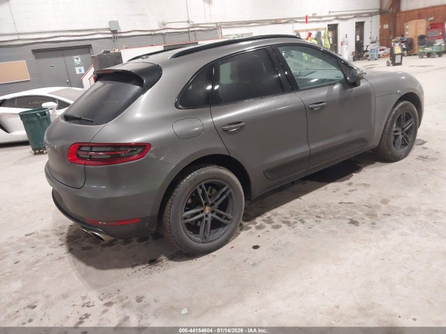 2016 PORSCHE MACAN WP1AB2A59GLB52757 Photo 3