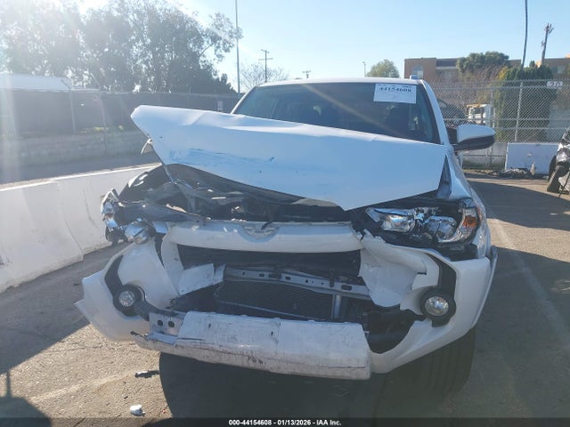 JTEZU5JR6J5189095 Toyota 4RUNNER SR5