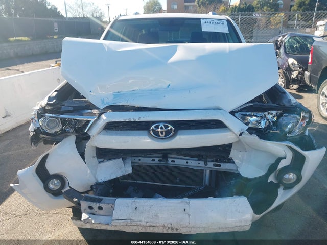 JTEZU5JR6J5189095 Toyota 4RUNNER SR5