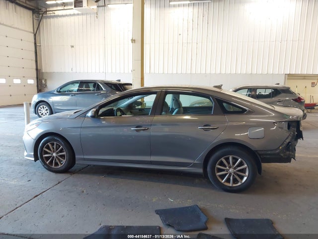 Hyundai SONATA SE 2019 5NPE24AF2KH745302 Image 14