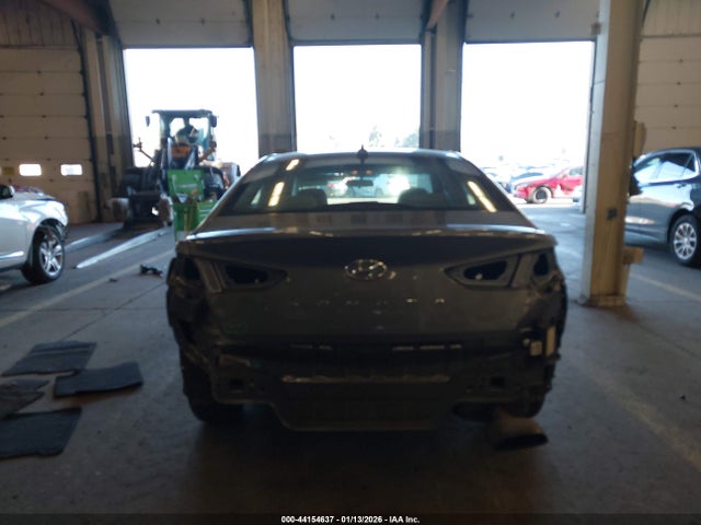 Hyundai SONATA SE 2019 5NPE24AF2KH745302 Image 16