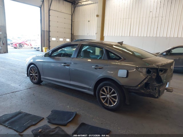 Hyundai SONATA SE 2019 5NPE24AF2KH745302 Image 3