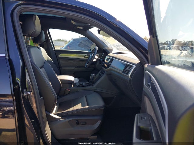 2023 VOLKSWAGEN ATLAS CROSS SPORT 1V2BE2CAXPC214446 Photo 4