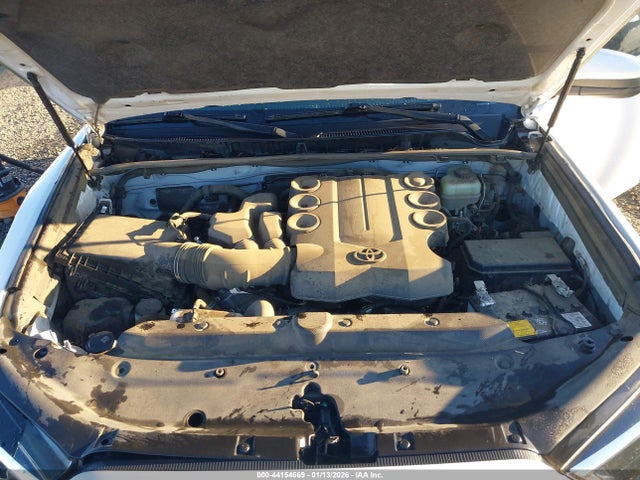 JTEBU5JR4K5673415 Toyota 4RUNNER SR5