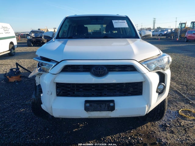JTEBU5JR4K5673415 Toyota 4RUNNER SR5