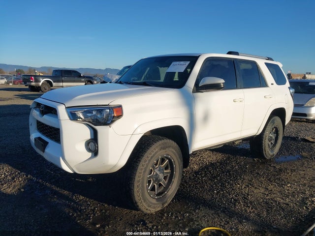 JTEBU5JR4K5673415 Toyota 4RUNNER SR5