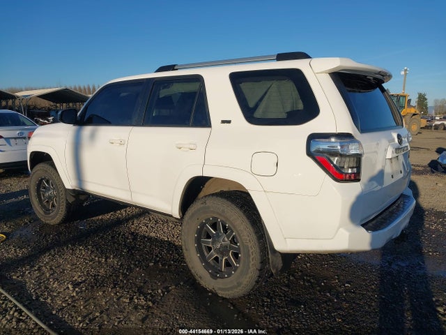 JTEBU5JR4K5673415 Toyota 4RUNNER SR5