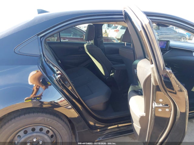 Toyota Corolla Hybrid Le 2025 JTDBCMFE0S3071551 Image 8