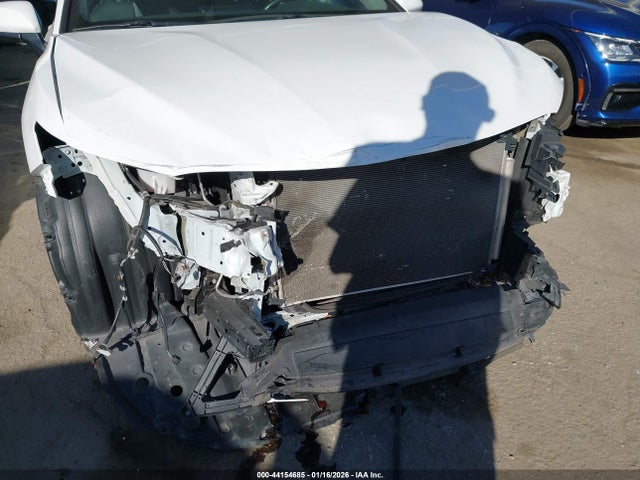 4T1G11AK3MU601771 Toyota CAMRY SE