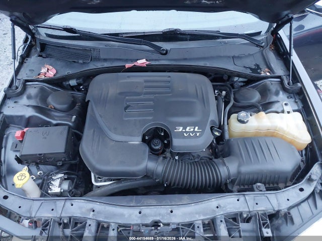 Chrysler 300C 2017 2C3CCAEG1HH645686 Image 10