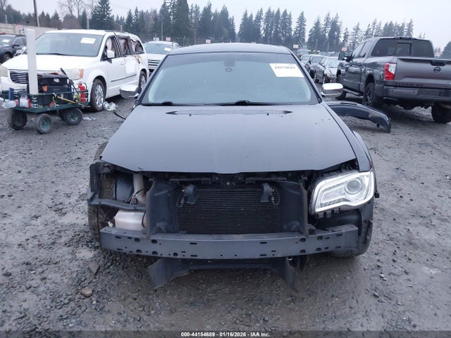 Chrysler 300C 2017 2C3CCAEG1HH645686 Image 13